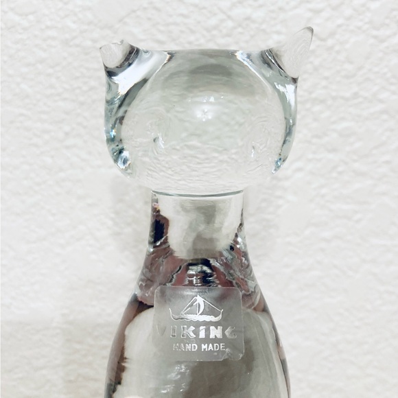 Vintage Viking Rainbow Glass MCM Crystal Cat Figure 5.75” Paperweight Figurine - Picture 7 of 9